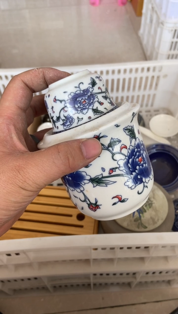 杯无运费险有瑕疵的摄影的产品有使用过的痕迹有点脏介意勿拍