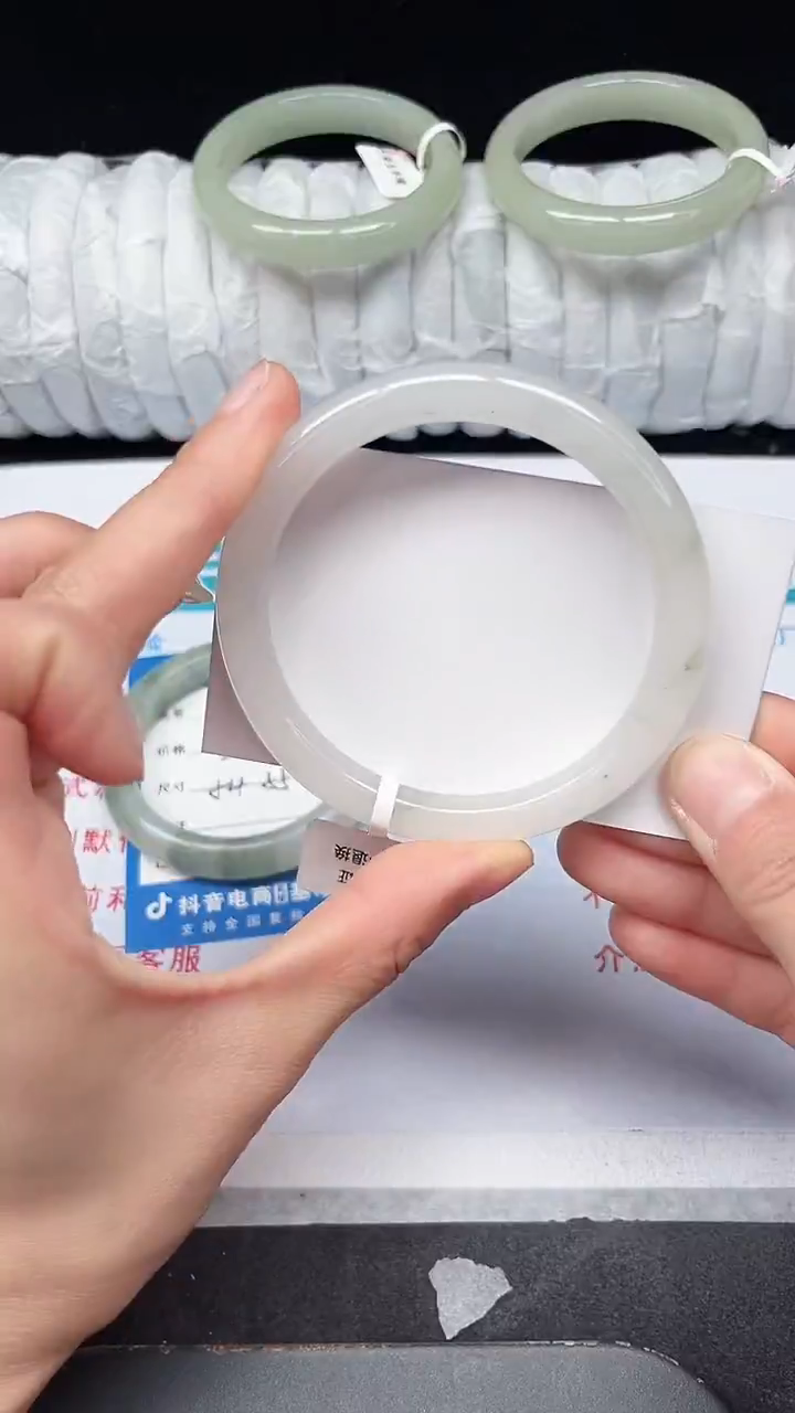 未镶嵌手镯石英质玉332-58/59