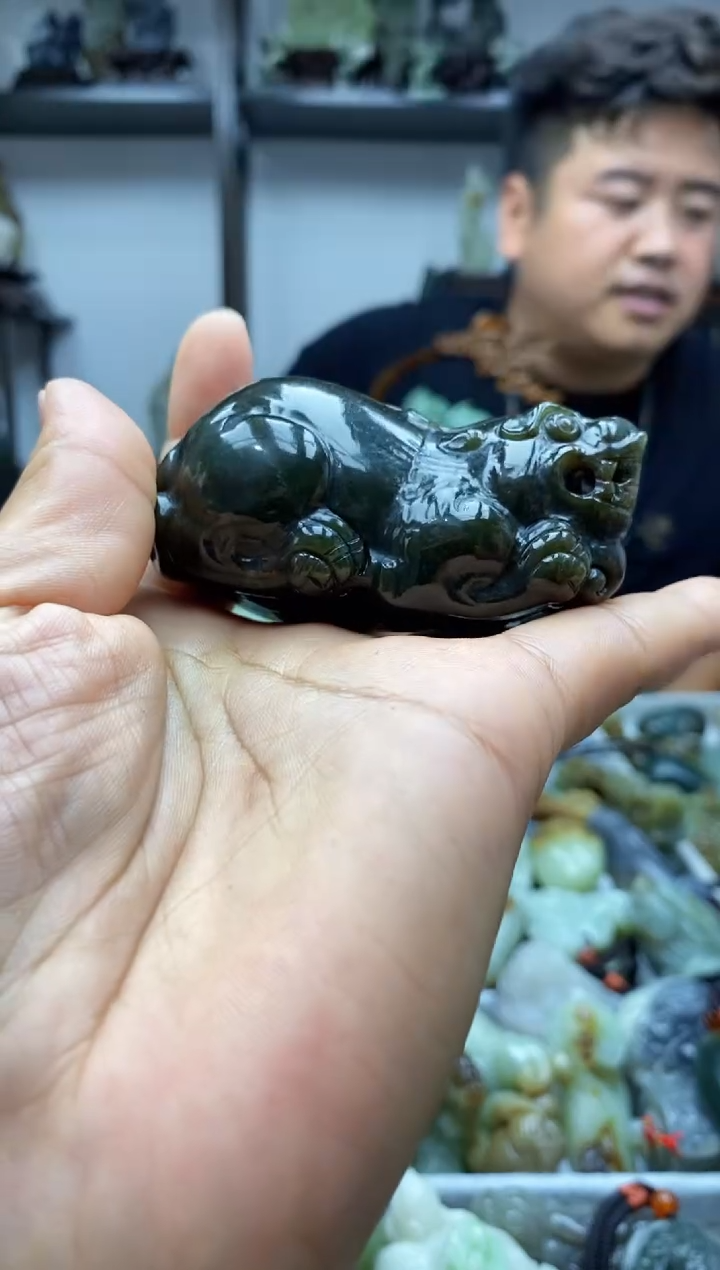 未镶嵌和田玉把件1