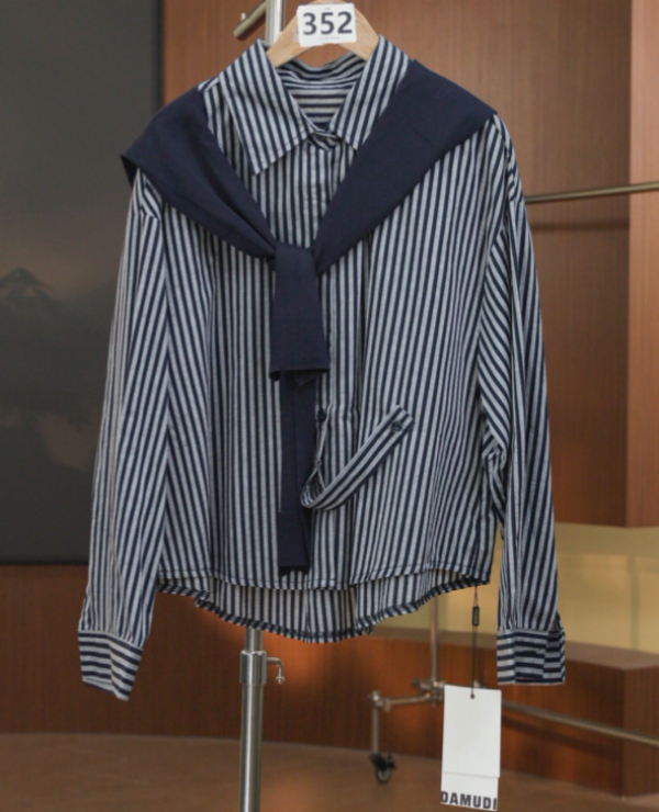 891-838灰条 慵懒风条纹长袖衬衫时尚衬衣宽松秋季