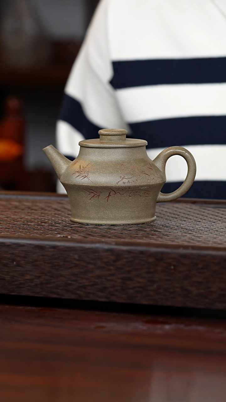 【闪购商品】紫砂茶壶巨轮青段250毫升