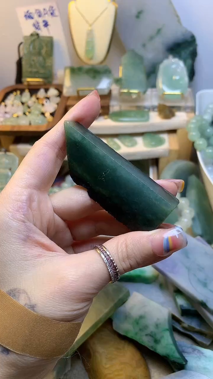 未镶嵌挂件翡翠缅甸A货翡翠,没有运费险,有纹有裂