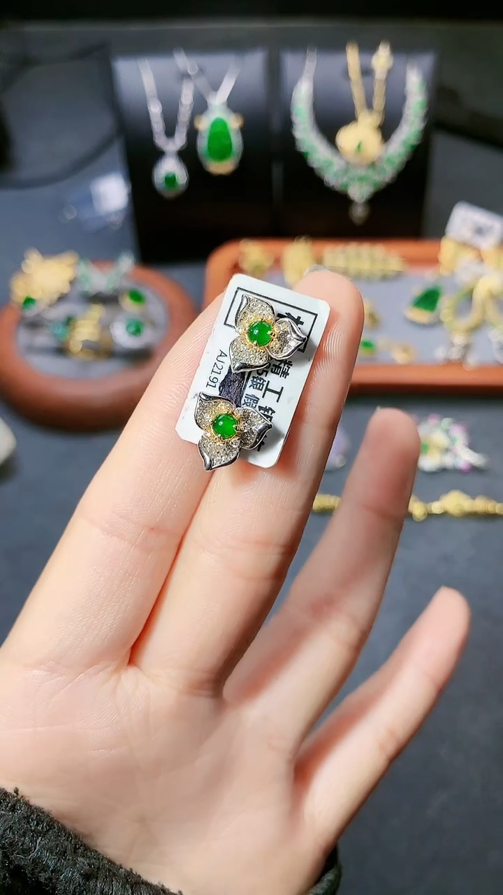 【闪购商品】翡翠耳饰银S925镶嵌耳饰
