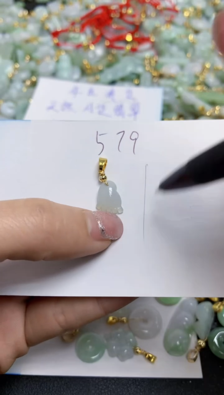 【闪购商品】翡翠颈饰合金天然翡翠A货