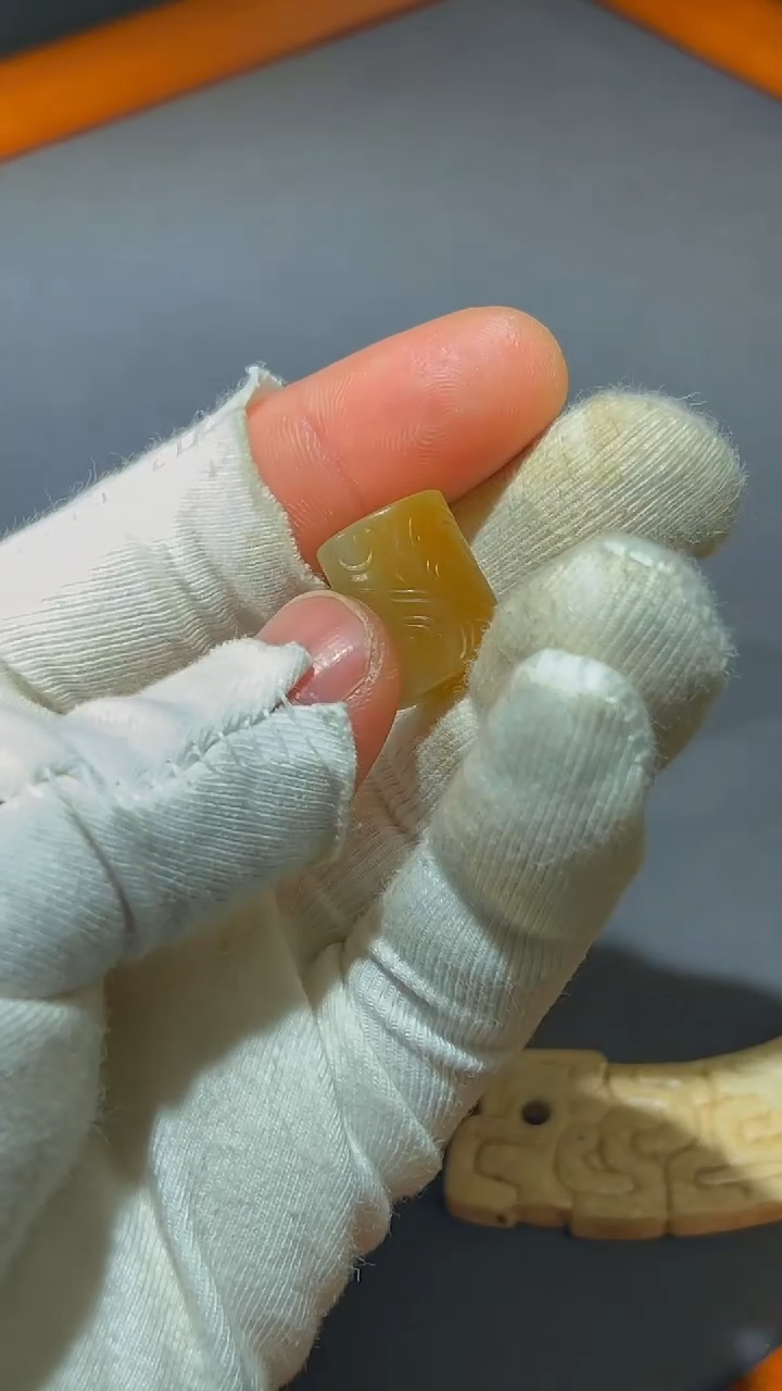 【闪购商品】和田玉颈饰未镶嵌龙纹勒子这是您拍的42