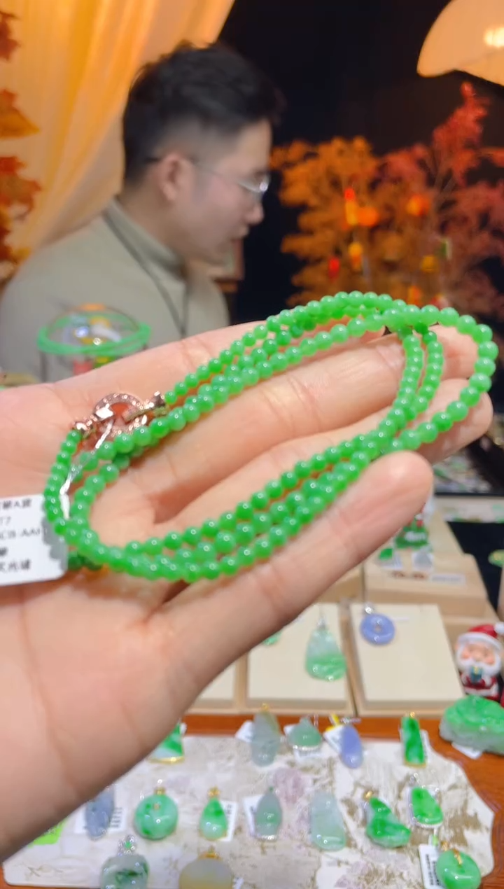 【闪购商品】翡翠颈饰未镶嵌假一赔三