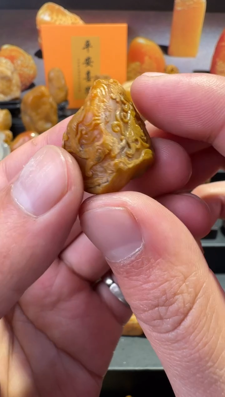 【闪购商品】田黄石半知田黄直播间