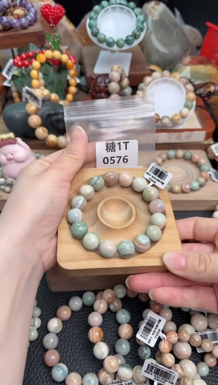 【闪购商品】石英质玉手链未镶嵌1T0576