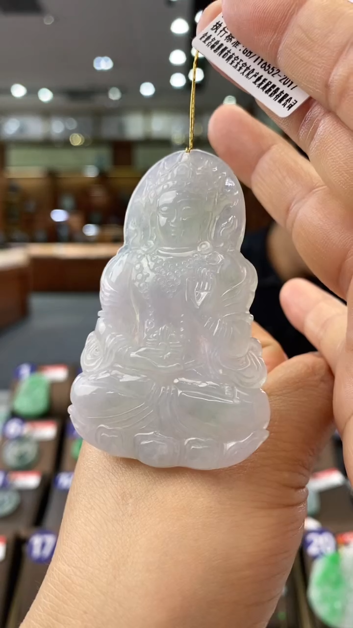 【闪购商品】翡翠未镶嵌颈饰度母