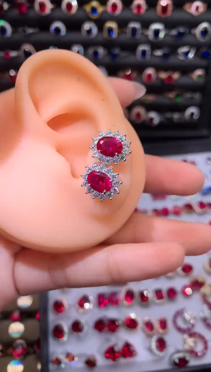 【闪购商品】红宝石耳饰银S925镶嵌68