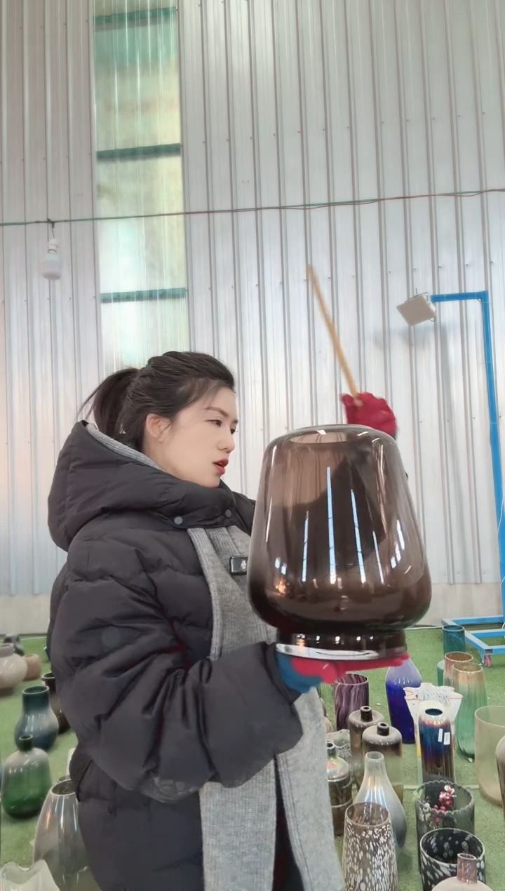 118直播玻璃花瓶