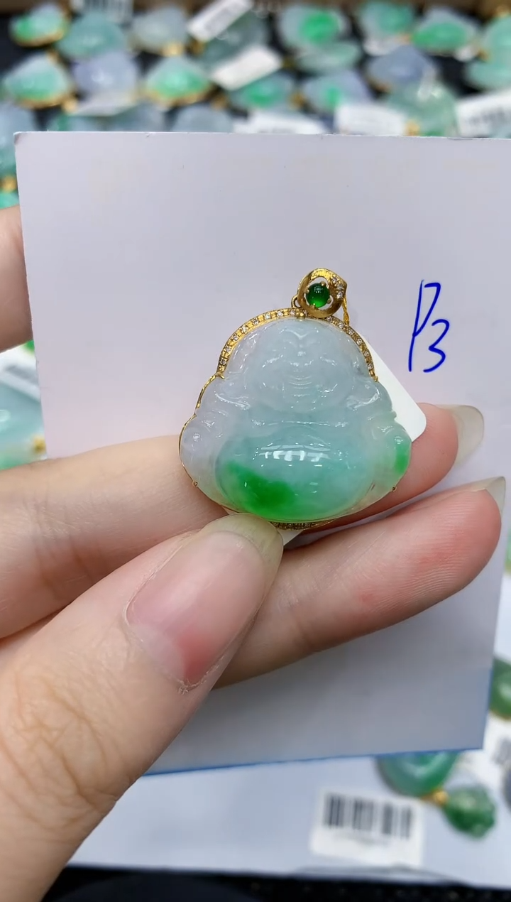 翡翠18K金镶嵌颈饰111111111