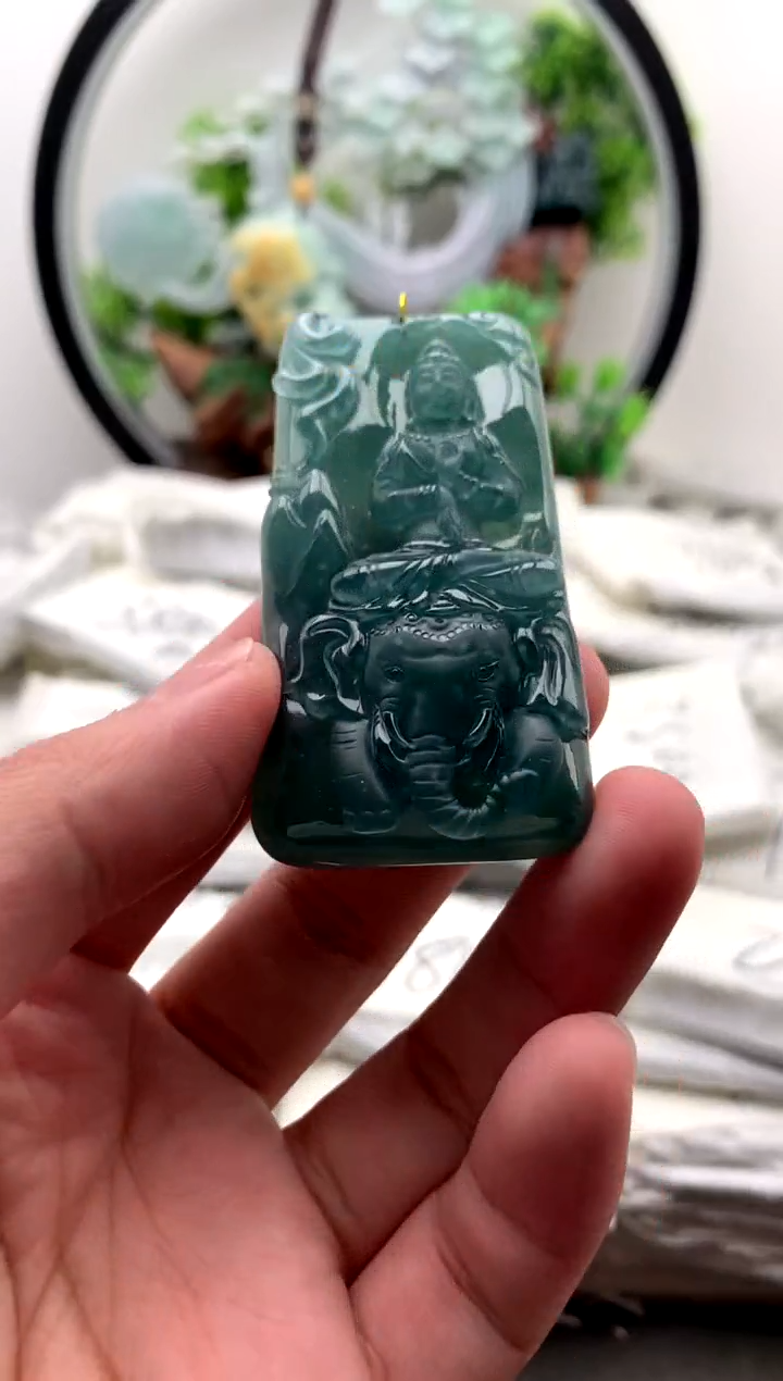 【闪购商品】翡翠颈饰未镶嵌普贤