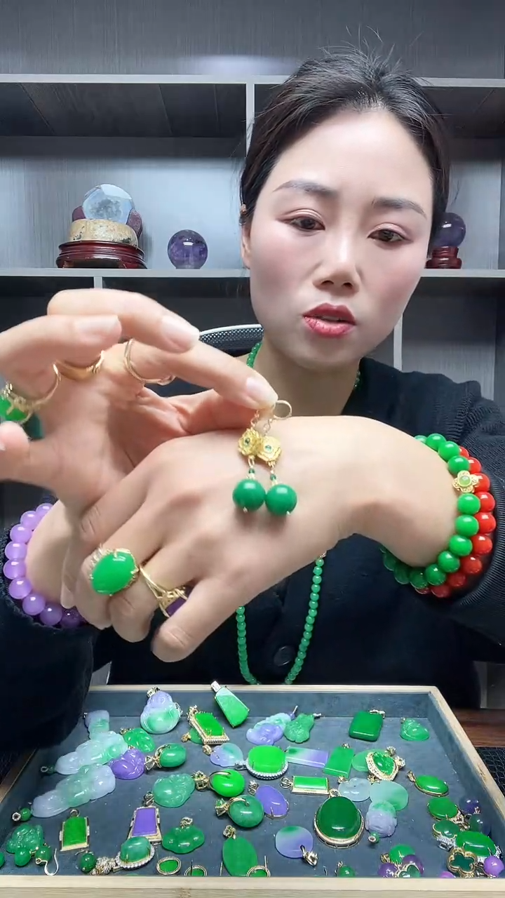 【闪购商品】翡翠耳饰14K金镶嵌耳饰