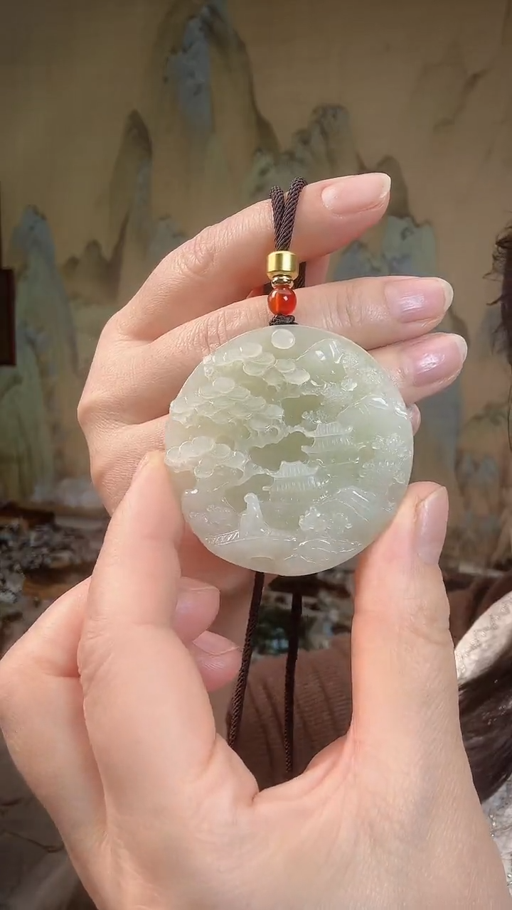 颈饰未镶嵌和田玉.