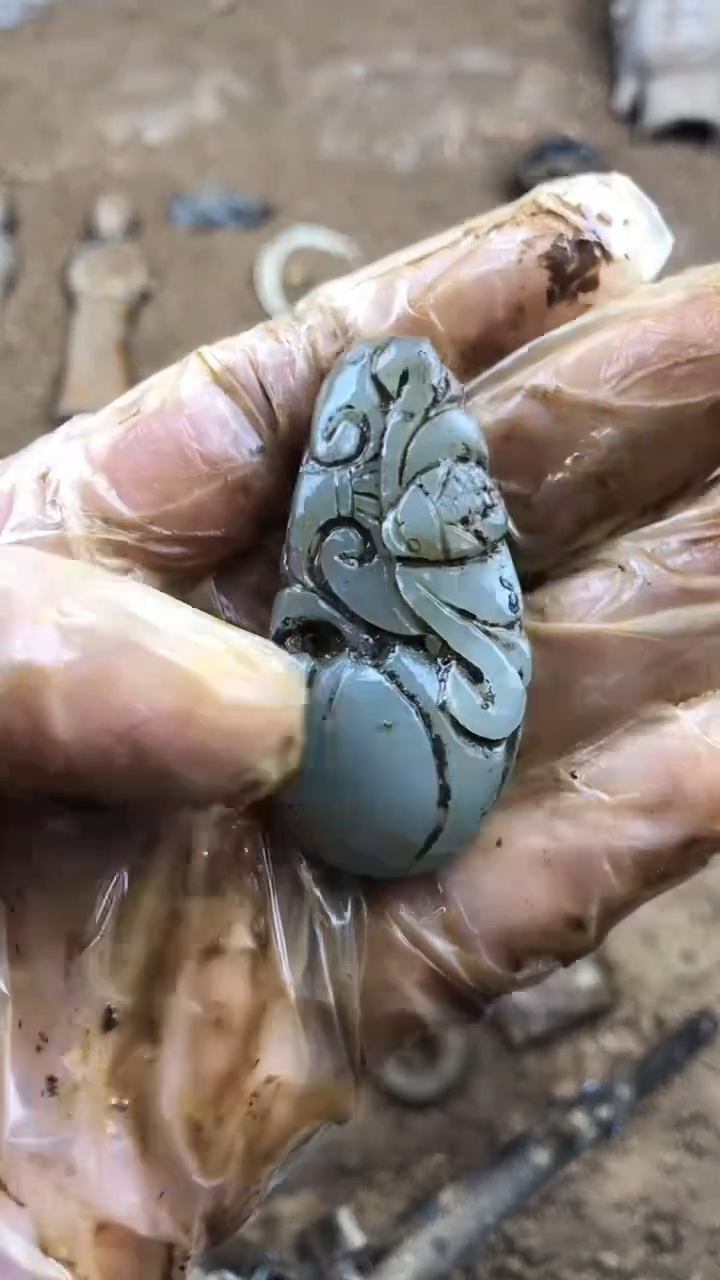 未镶嵌和田玉挂件1