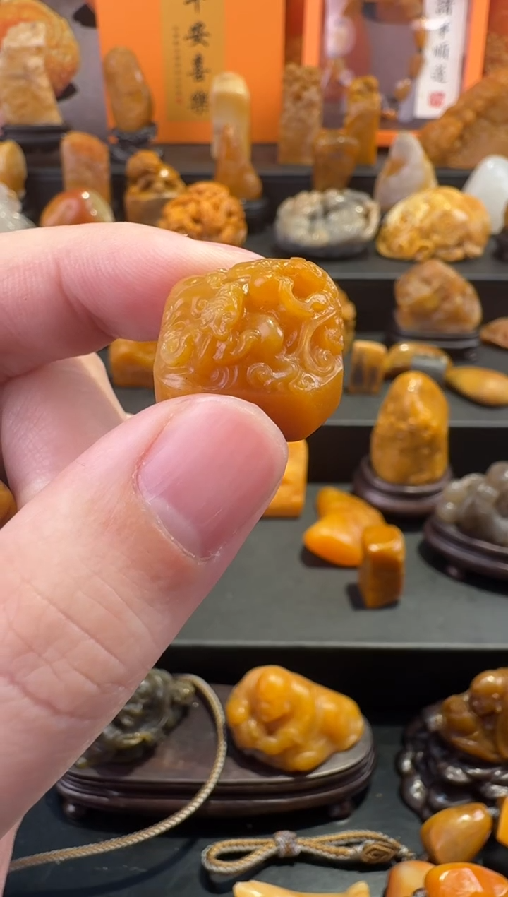 【闪购商品】田黄石半知田黄直播间