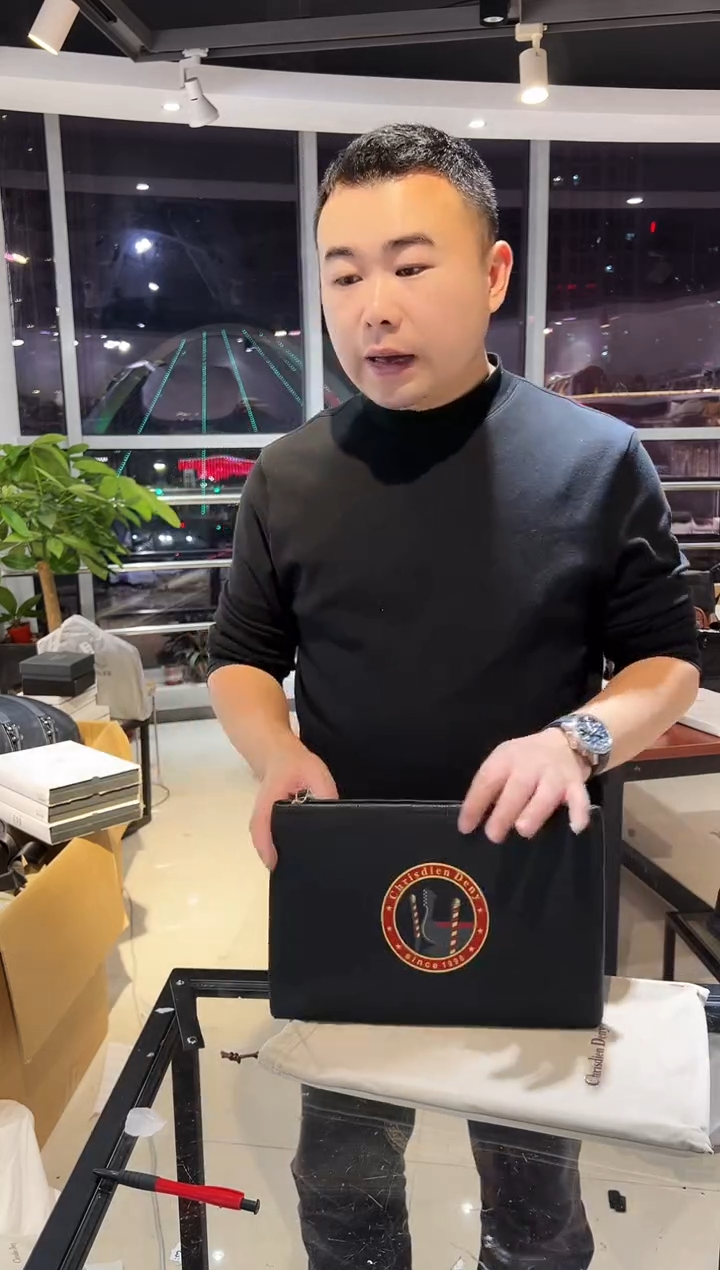 头层牛皮韩爵绅士包包皮具925