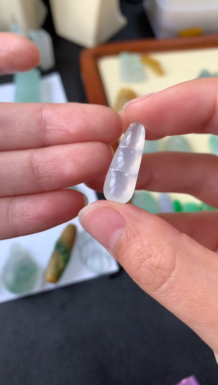 【闪购商品】定制翡翠未镶嵌翡翠