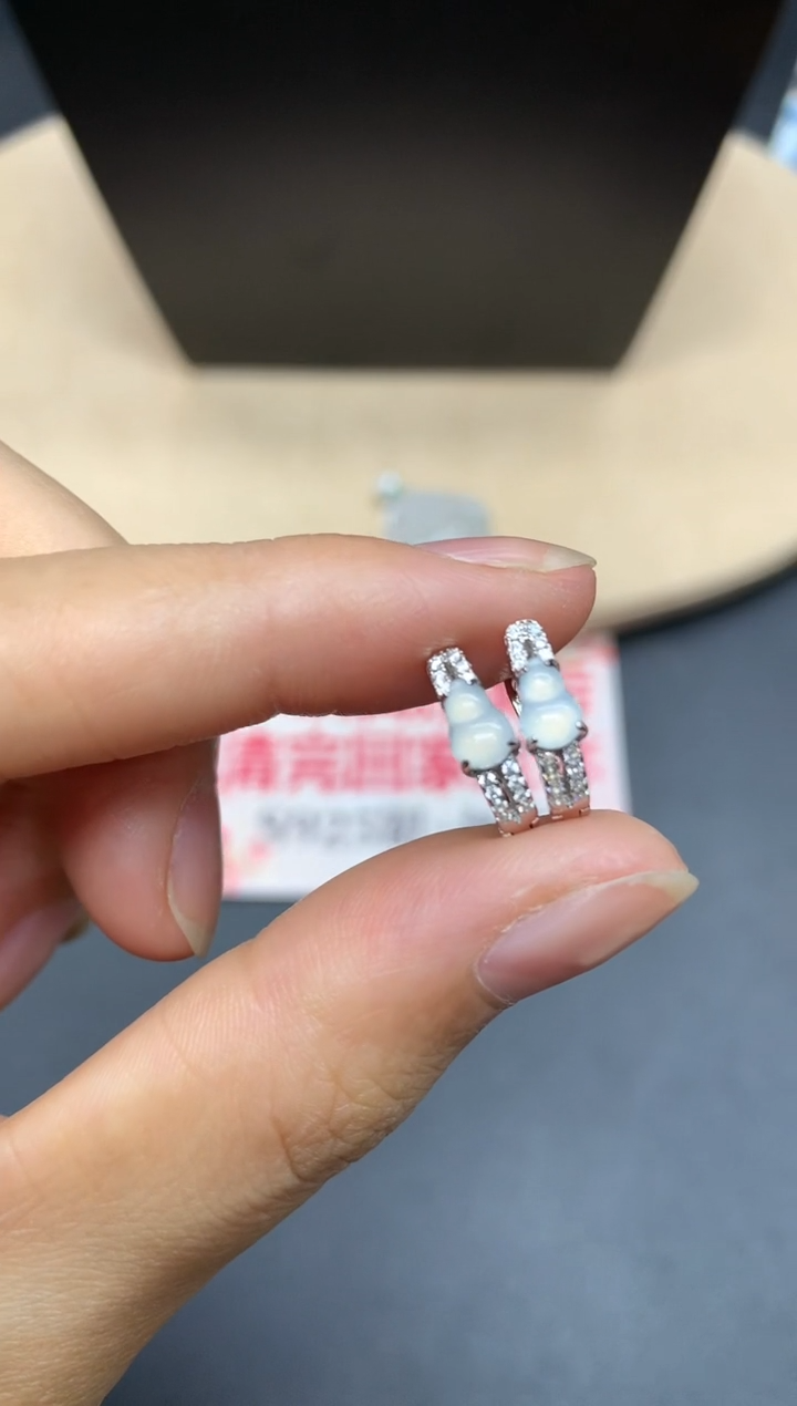 【闪购商品】翡翠耳饰银S925镶嵌葫芦【多样性发其一】