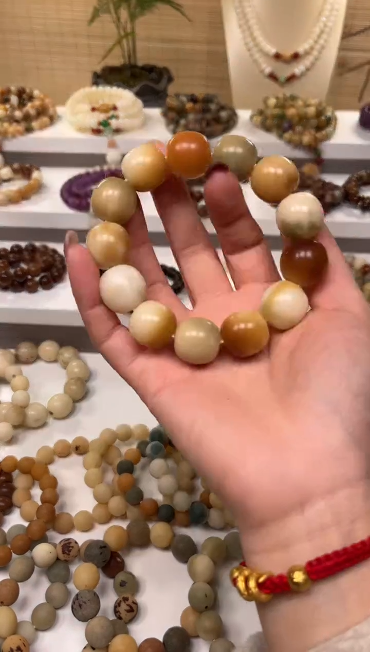 【闪购商品】白玉菩提手串卡18手串