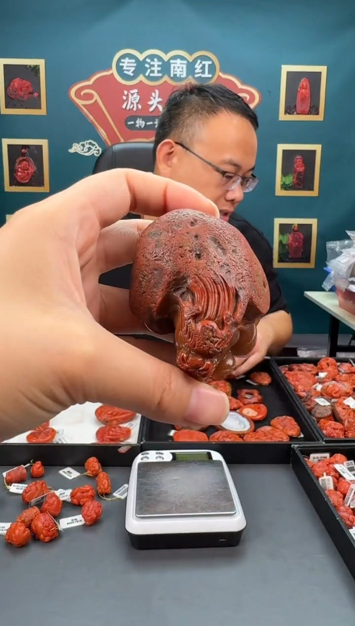 南红玛瑙雕刻未镶嵌127ZB0526产品一个