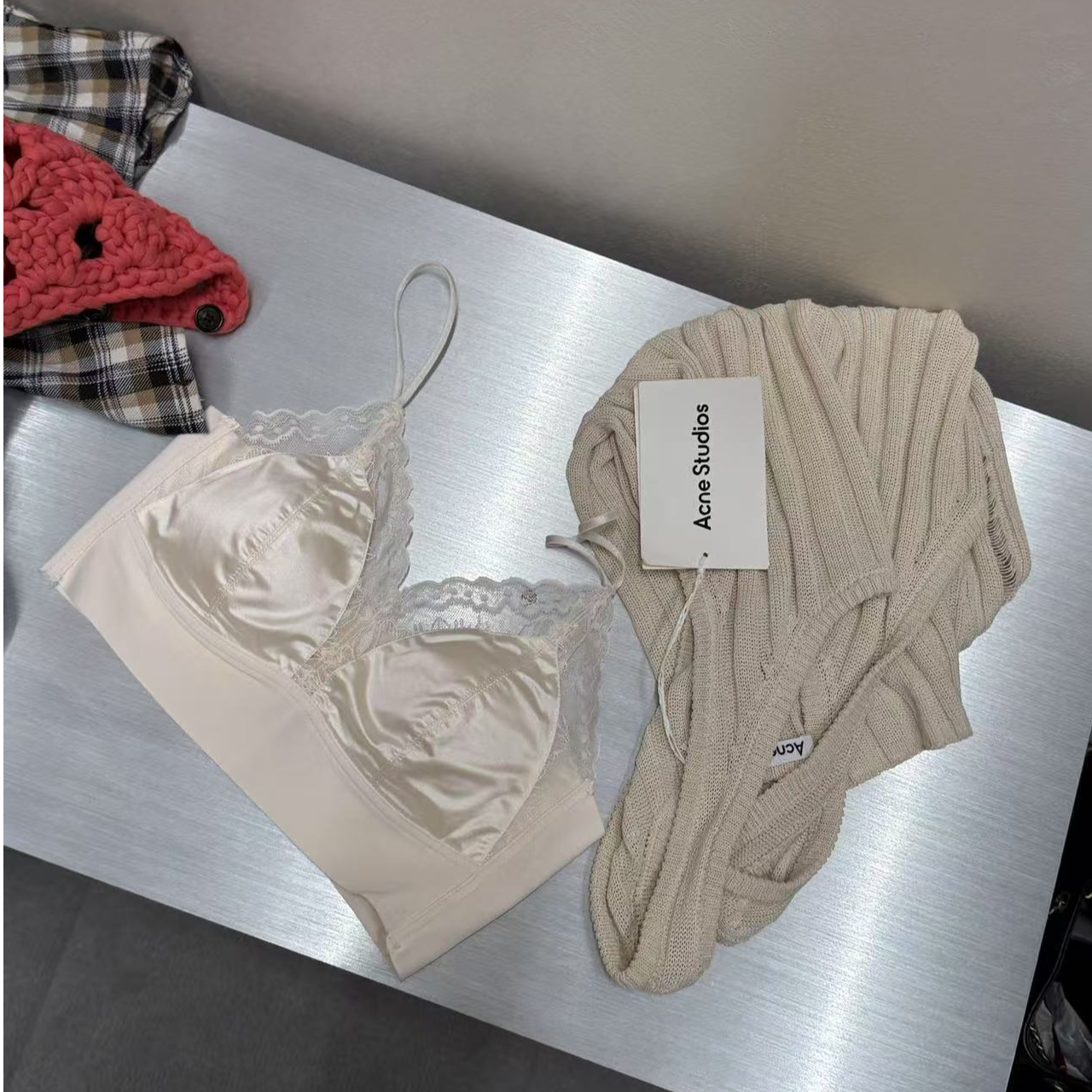 IUIU 阿晶家春夏新品搭配小吊带 美背 蕾丝拼接背心