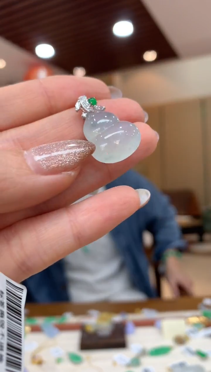 吊坠(不含链)18K金镶嵌翡翠葫芦