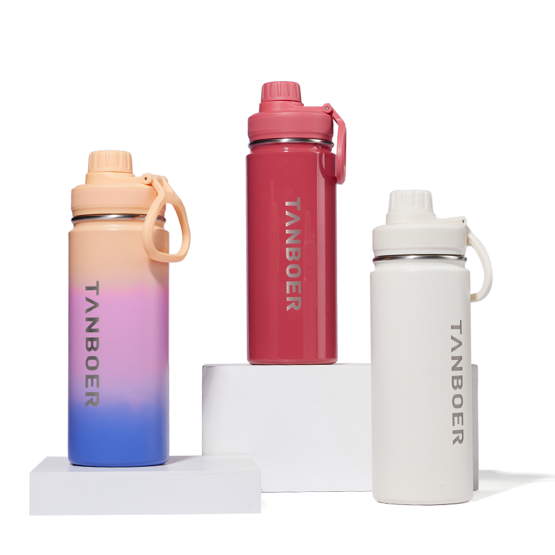 运动水壶默认红色