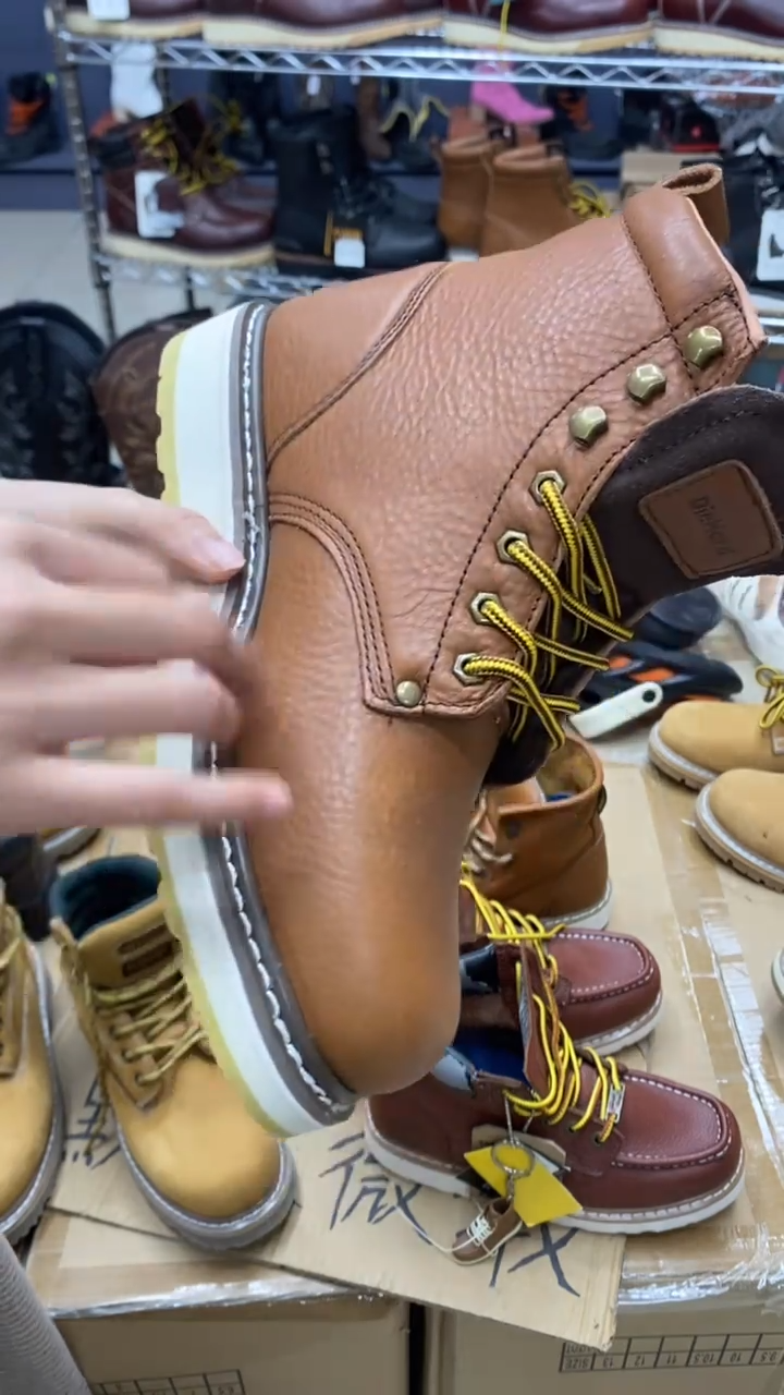 牛皮42 码，84984 号，皮鞋码，工装靴默认瑕疵