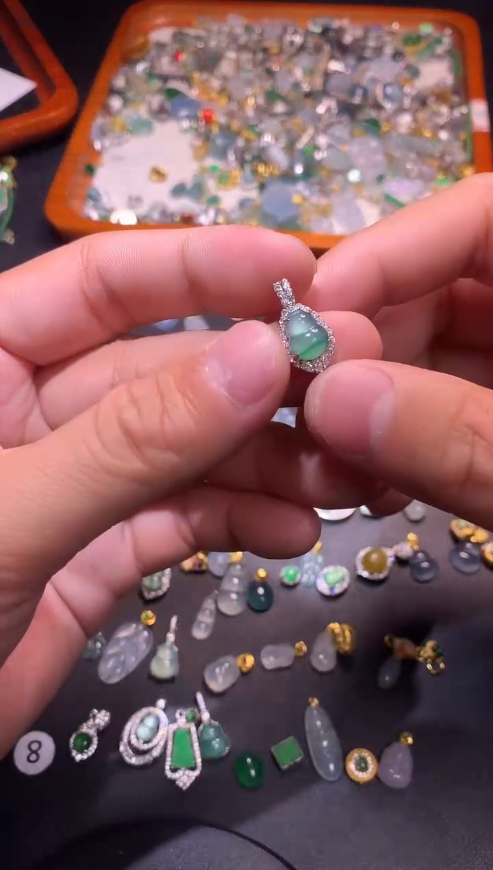 【闪购商品】翡翠吊坠(不含链)银S925镶嵌1