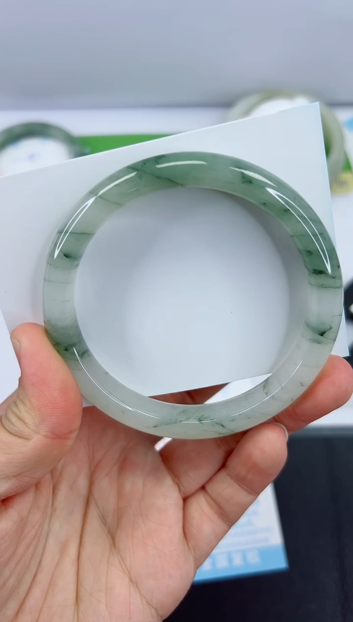 【闪购商品】石英质玉手镯未镶嵌593-63