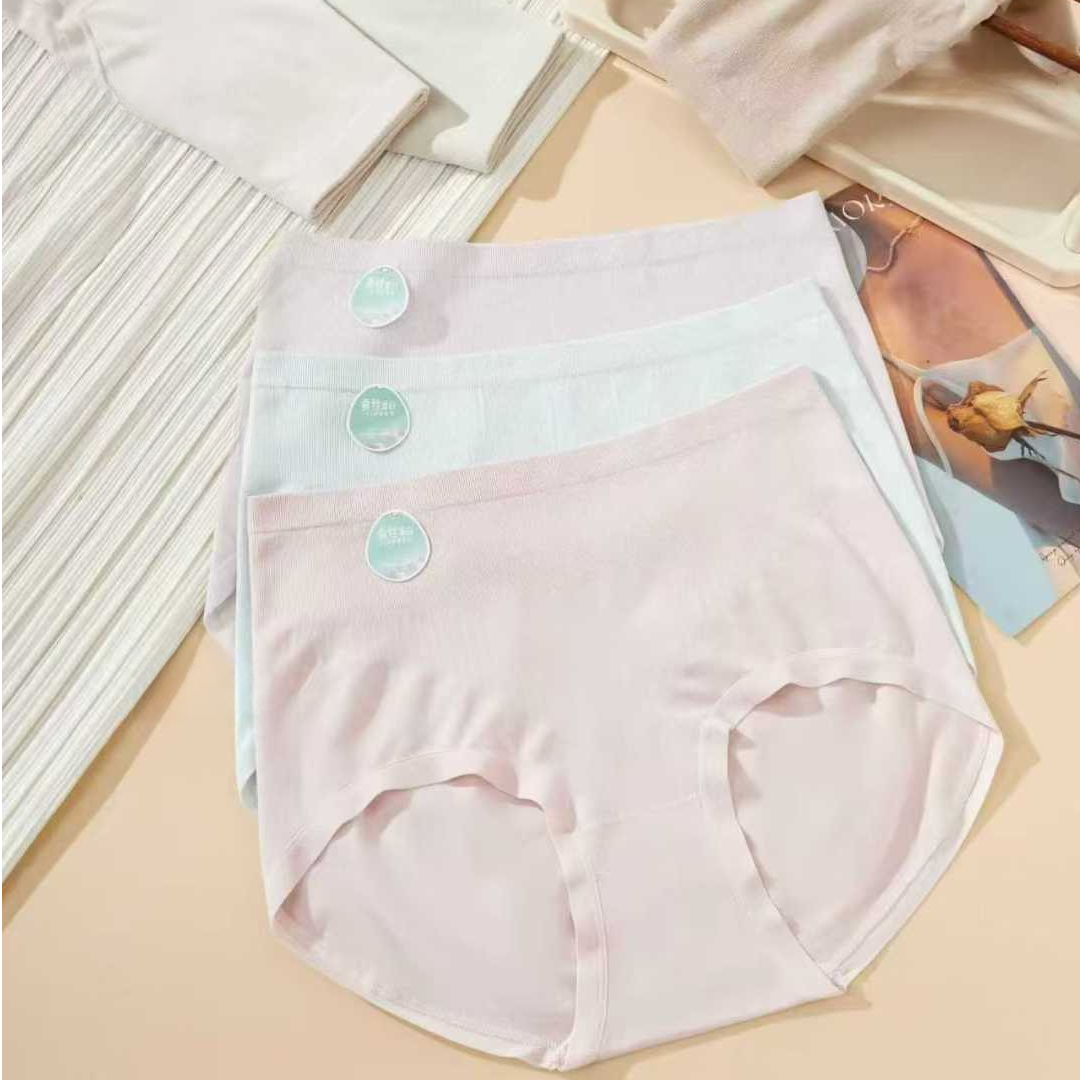 【 雪花无缝 】女士透气三角裤中高腰无缝女士内裤9040/9032