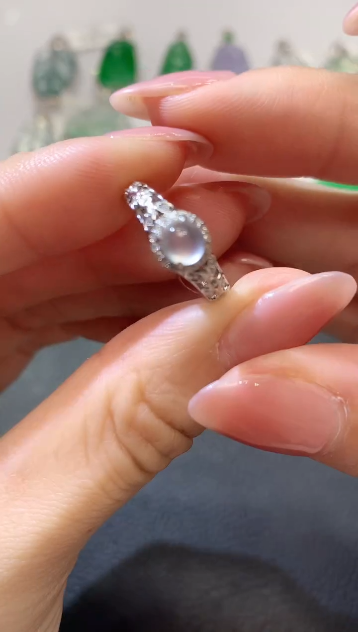 【闪购商品】翡翠戒指18K金镶嵌C11一件