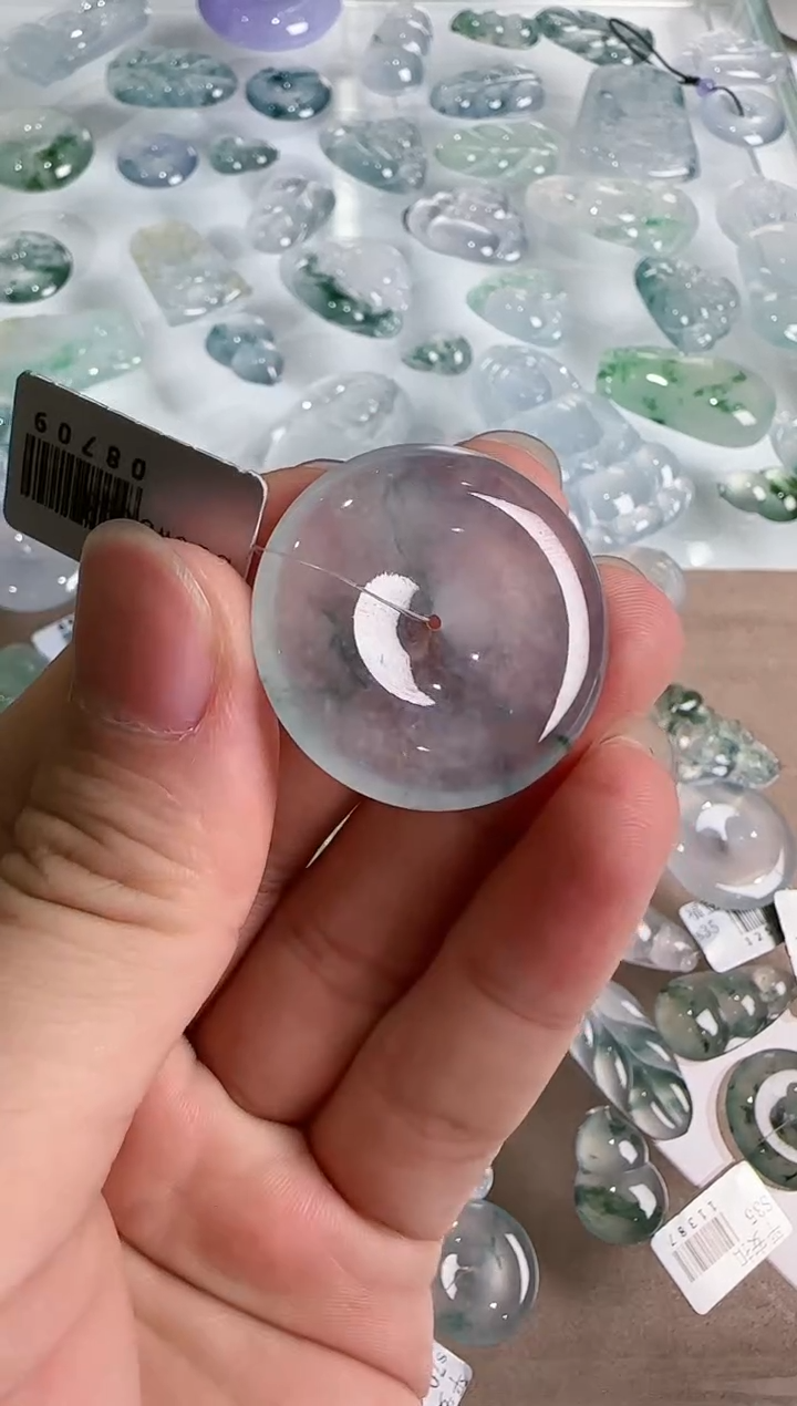 【闪购商品】翡翠吊坠(不含链)未镶嵌··