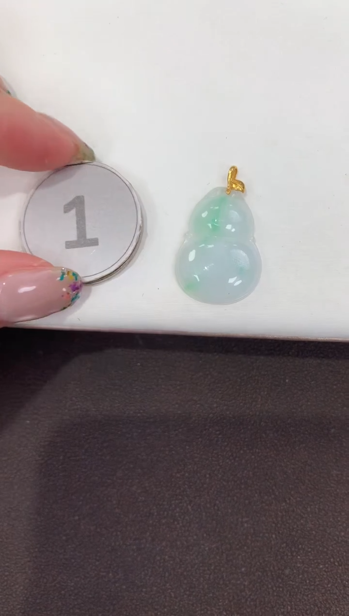 颈饰18K金镶嵌翡翠天然缅甸A货翡翠