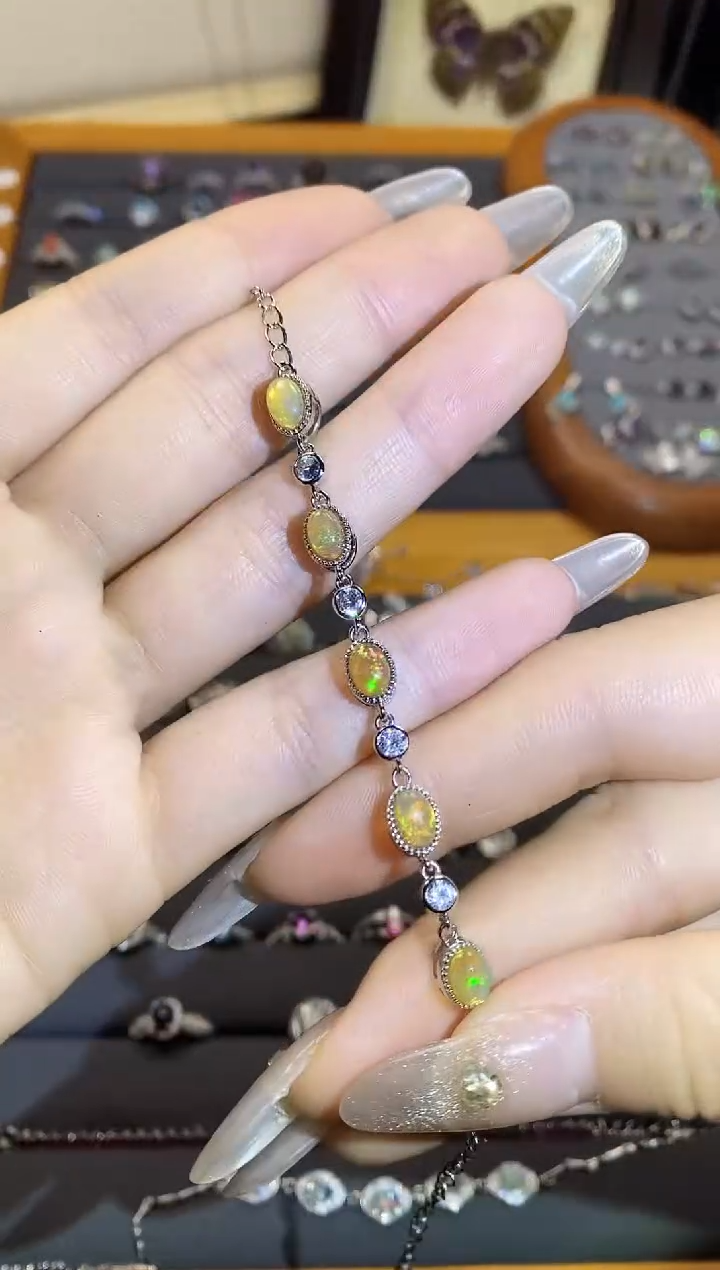 【闪购商品】水晶手链银S925镶嵌 A131