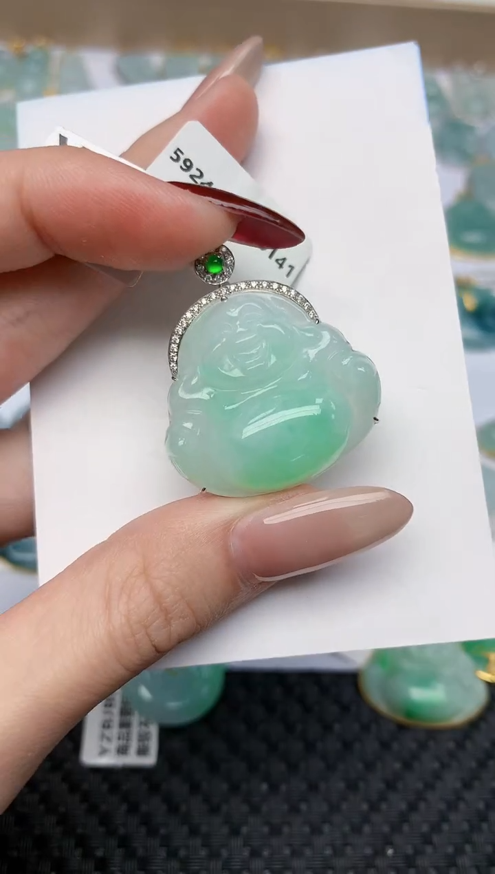 【闪购商品】翡翠颈饰18K金镶嵌天然翡翠a货