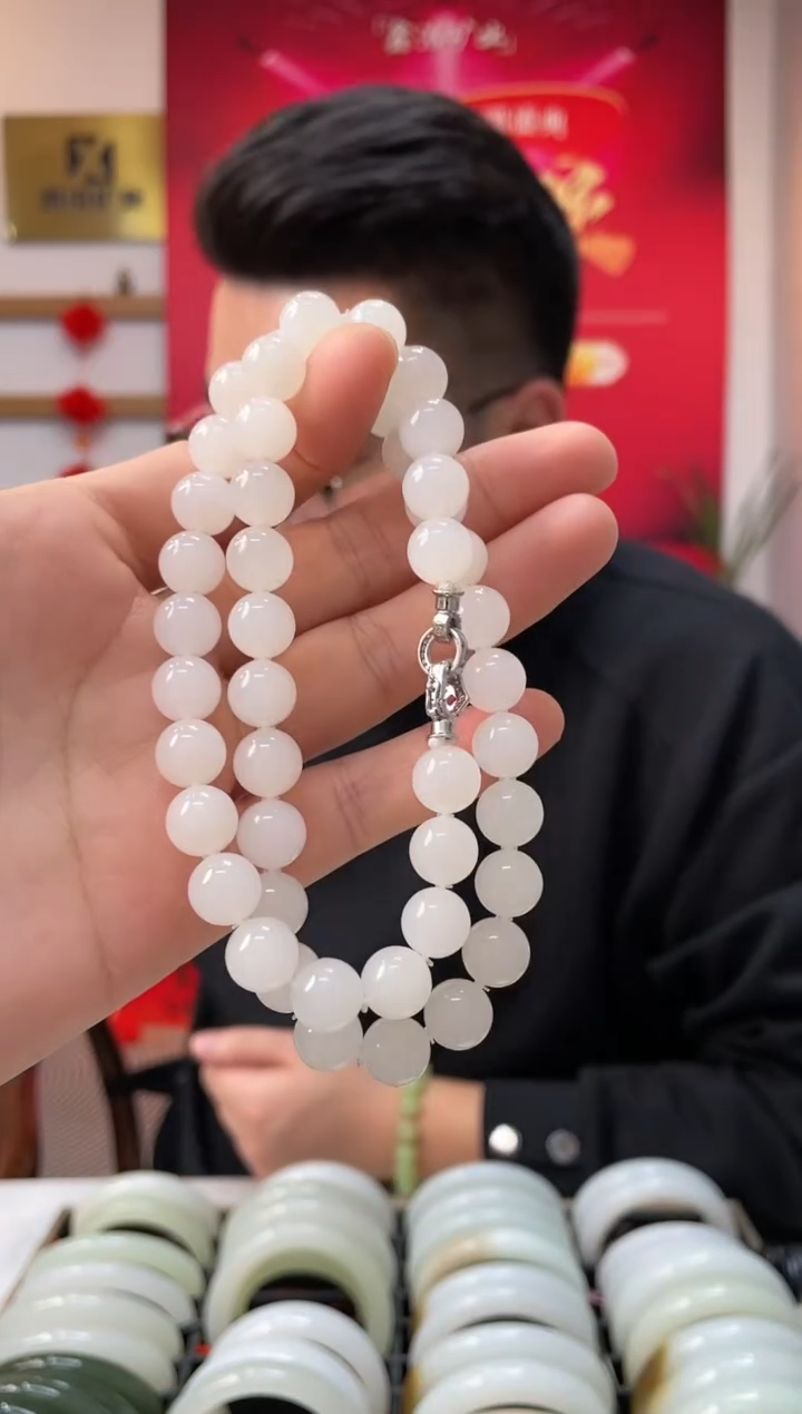 【闪购商品】和田玉颈饰银S925镶嵌高品天泰卡10-9美人链随机发一件