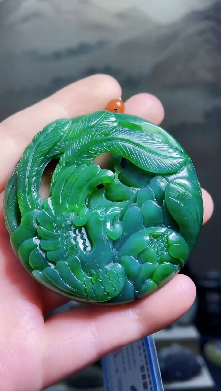 颈饰未镶嵌和田玉熊**主1