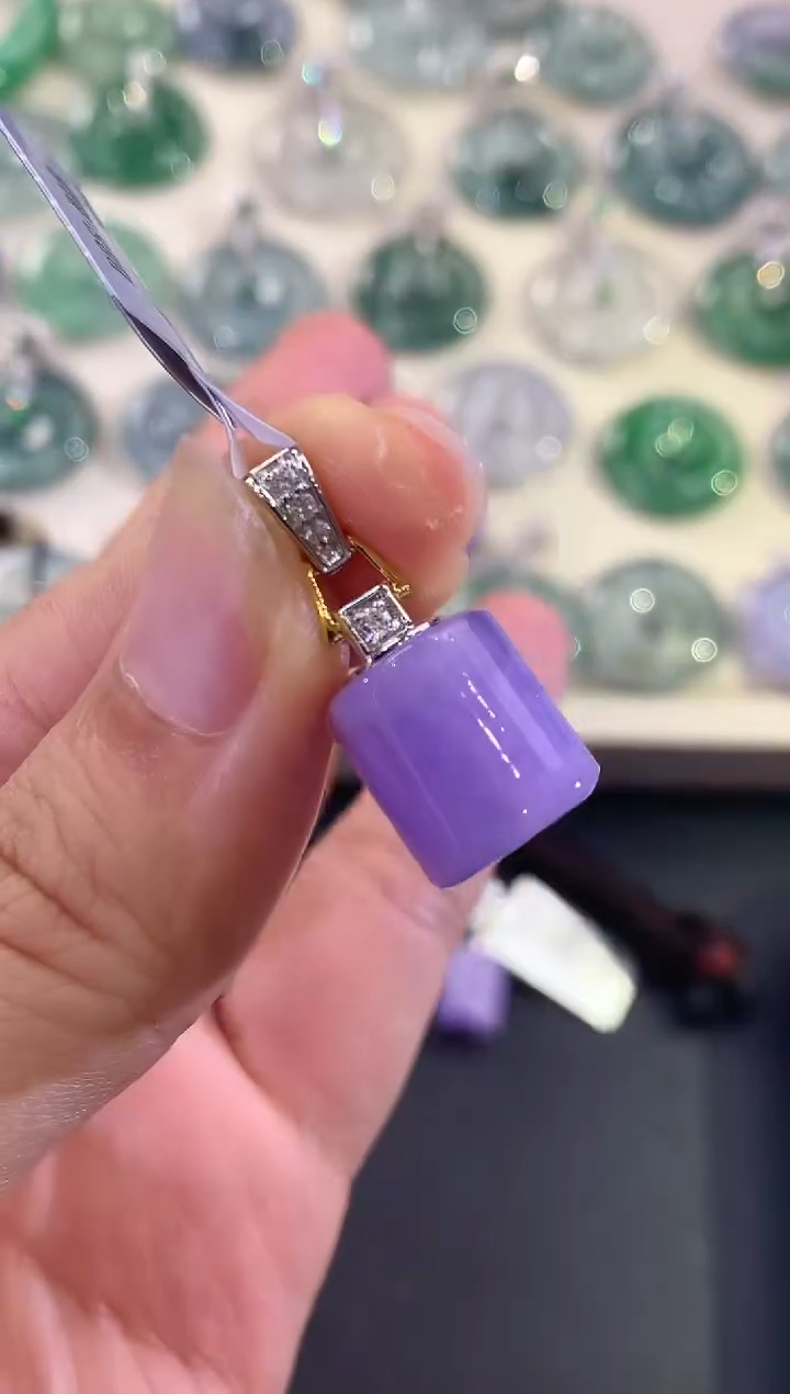 翡翠18K金镶嵌吊坠(不含链)B77紫色有色差多样性一件发货