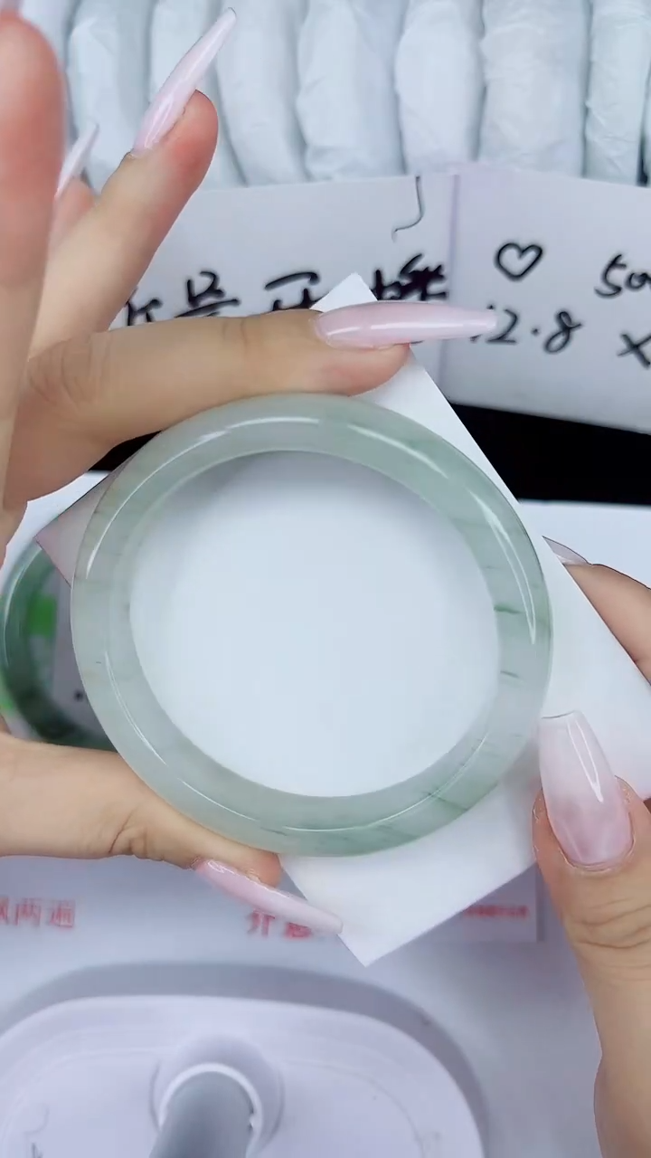 石英质玉手镯未镶嵌274-58/59