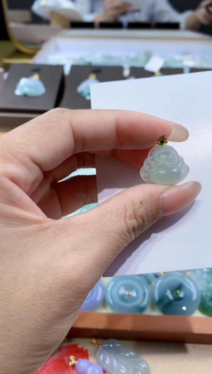 颈饰18K金镶嵌翡翠天然缅甸翡翠A货挂件 