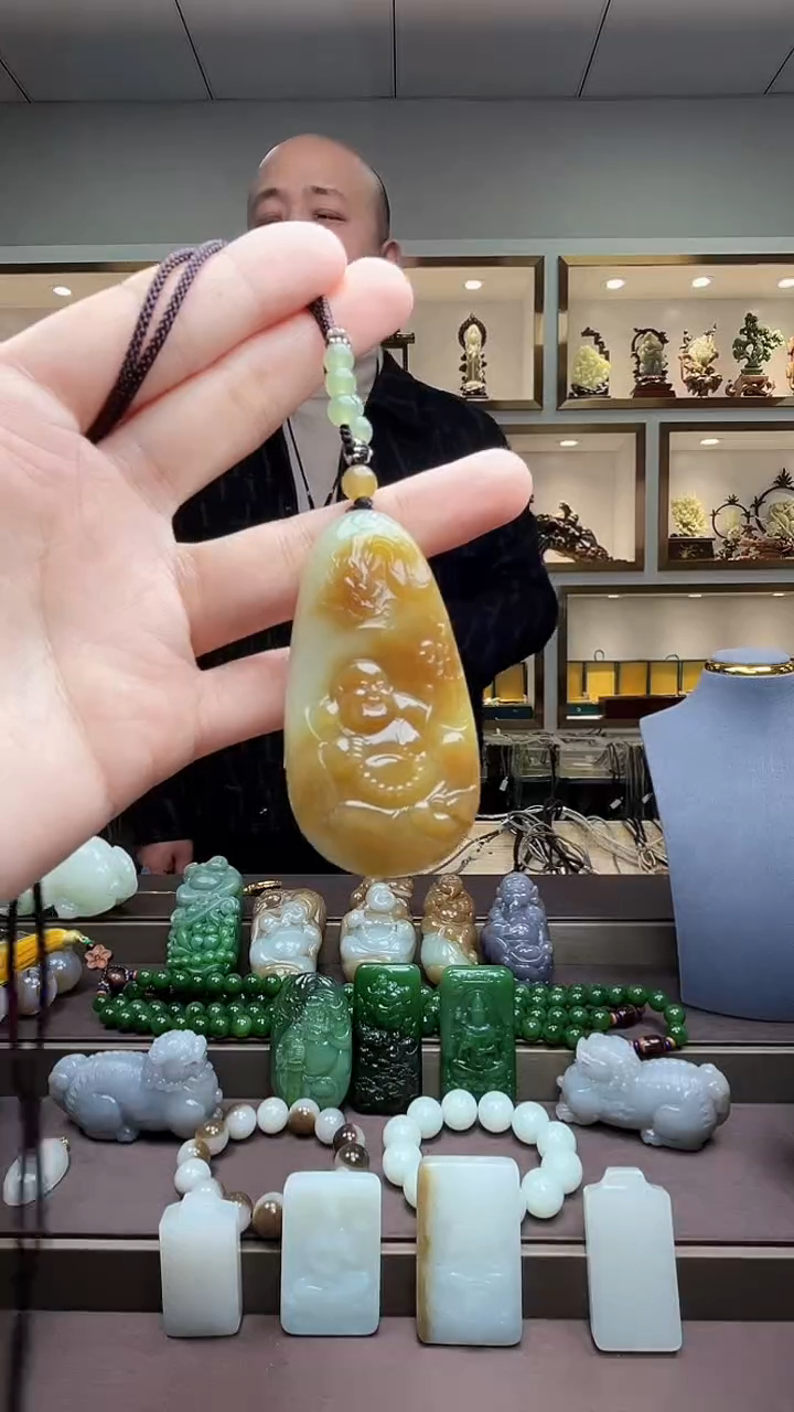 【闪购商品】和田玉颈饰未镶嵌苏