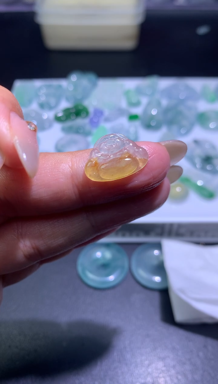 【闪购商品】定制翡翠未镶嵌毛货