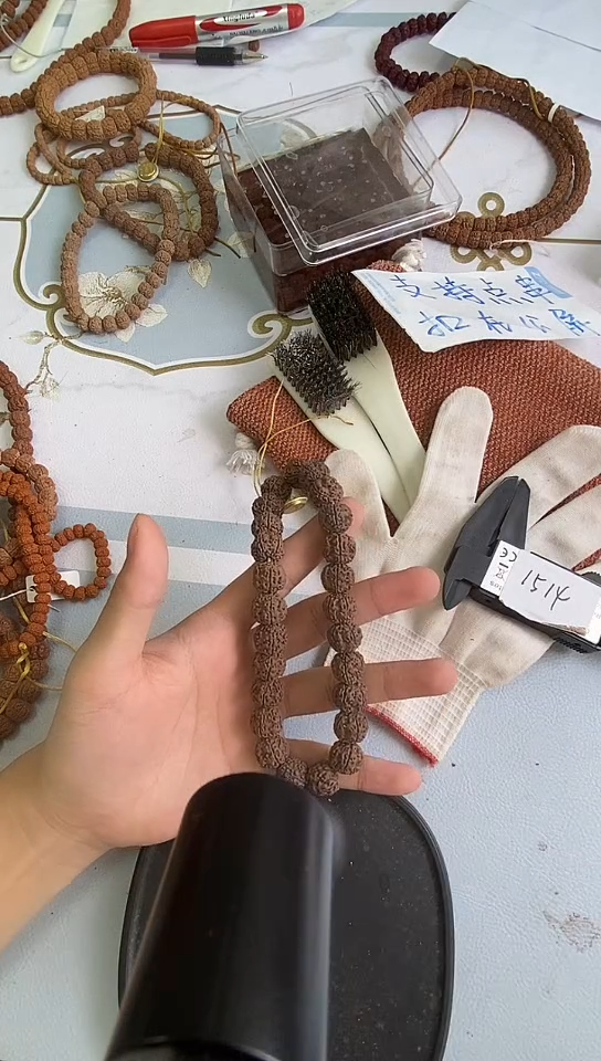 【闪购商品】金刚菩提手串灰皮平细梅花手持