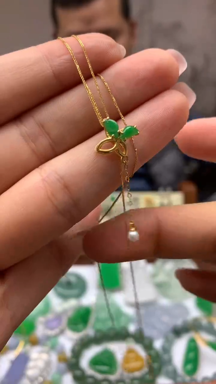 【闪购商品】翡翠颈饰18K金镶嵌74-天然翡翠