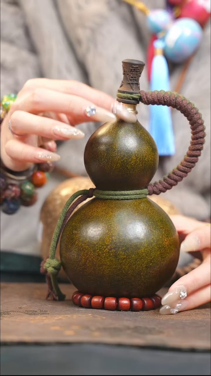 【闪购商品】XQ241大漆酒葫芦不包手串及旋转底座