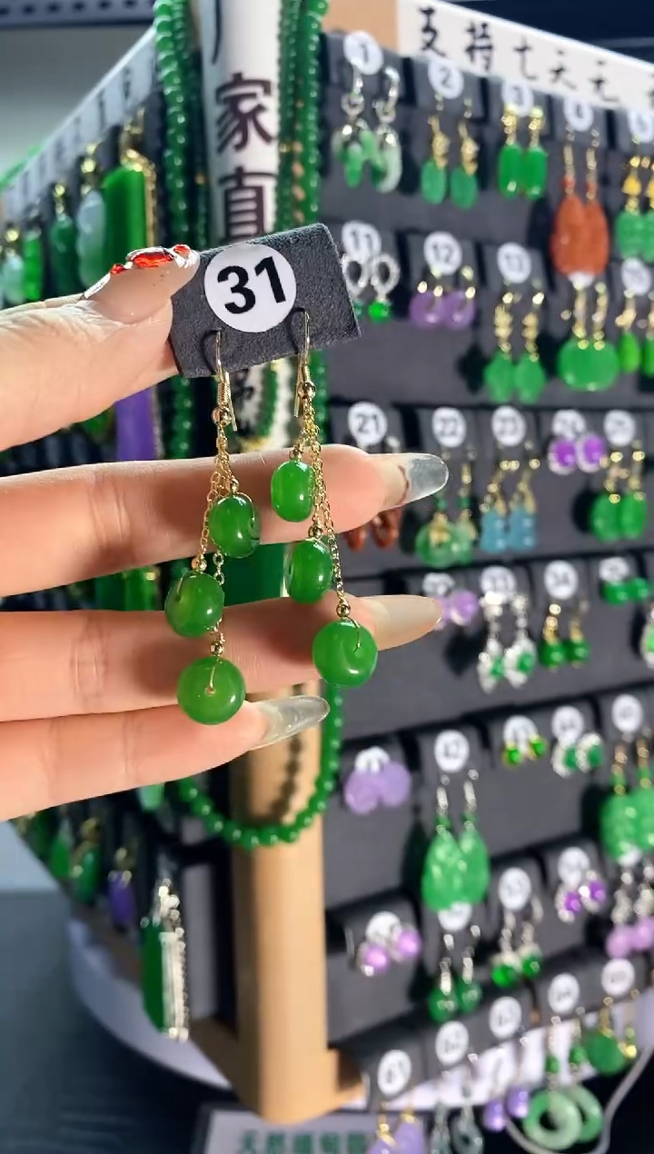 【闪购商品】翡翠耳饰银S925镶嵌31..