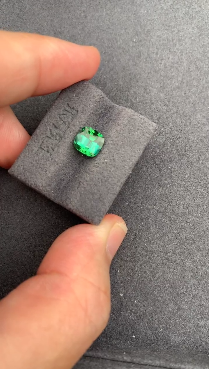 未镶嵌裸石碧玺1.5ct 绿碧玺 定制 BH